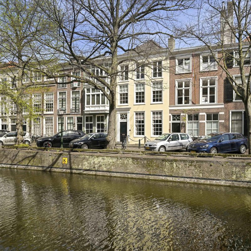 Monumentaal Grachtenpand in Den Haag: Nieuwe Uitleg 18